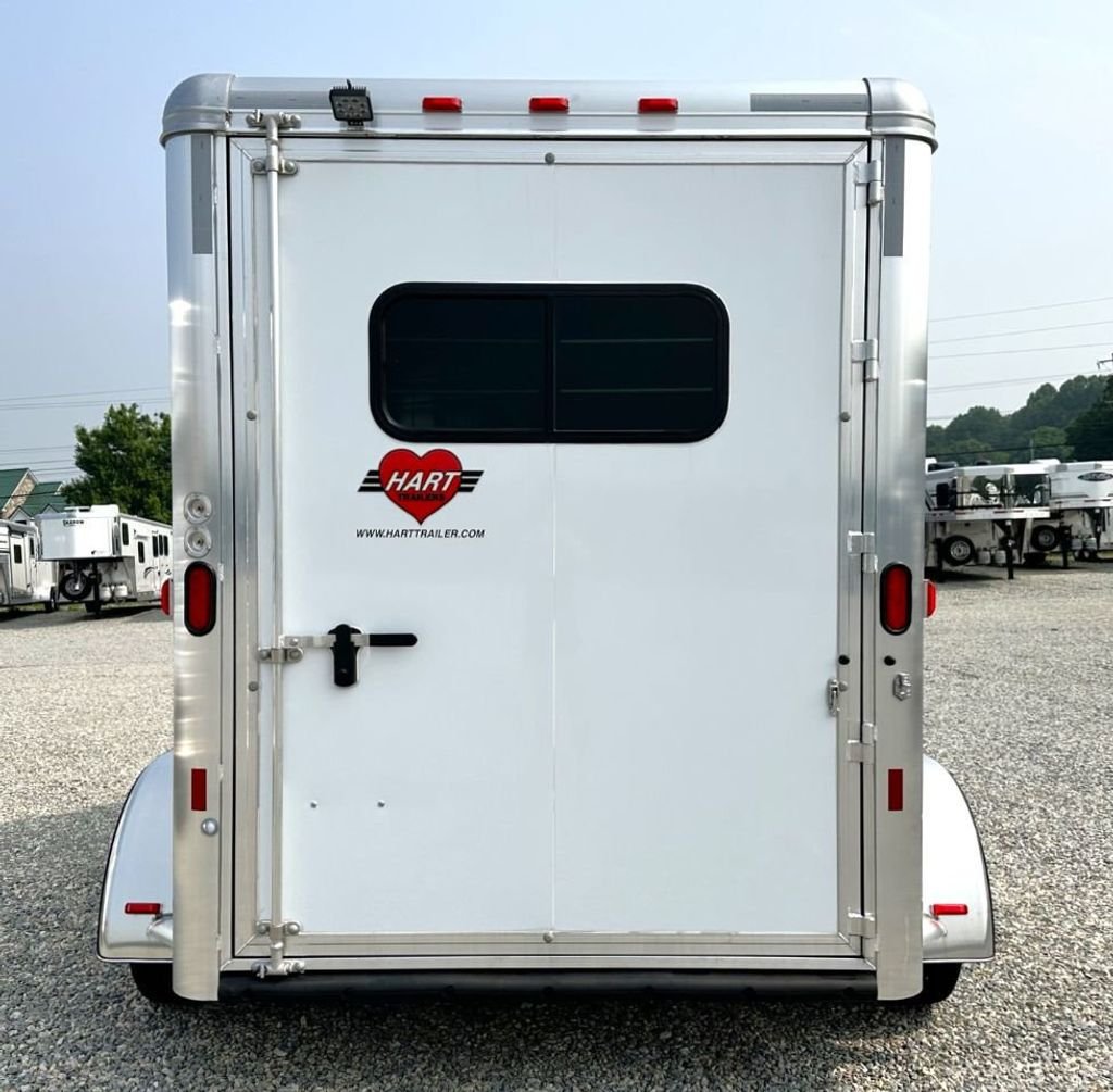 2023 Hart 2 Horse Slant with Drop Feed Windows  - 22011533 - 3