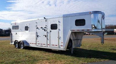 2023 Hart 2+1 Straight Load with Box Stall & Side Ramp