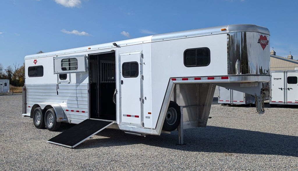 2023 Hart 2+1 Straight Load with Box Stall & Side Ramp  - 22286642 - 1