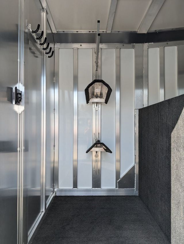 2023 Hart 2+1 Straight Load with Box Stall & Side Ramp  - 22286642 - 5