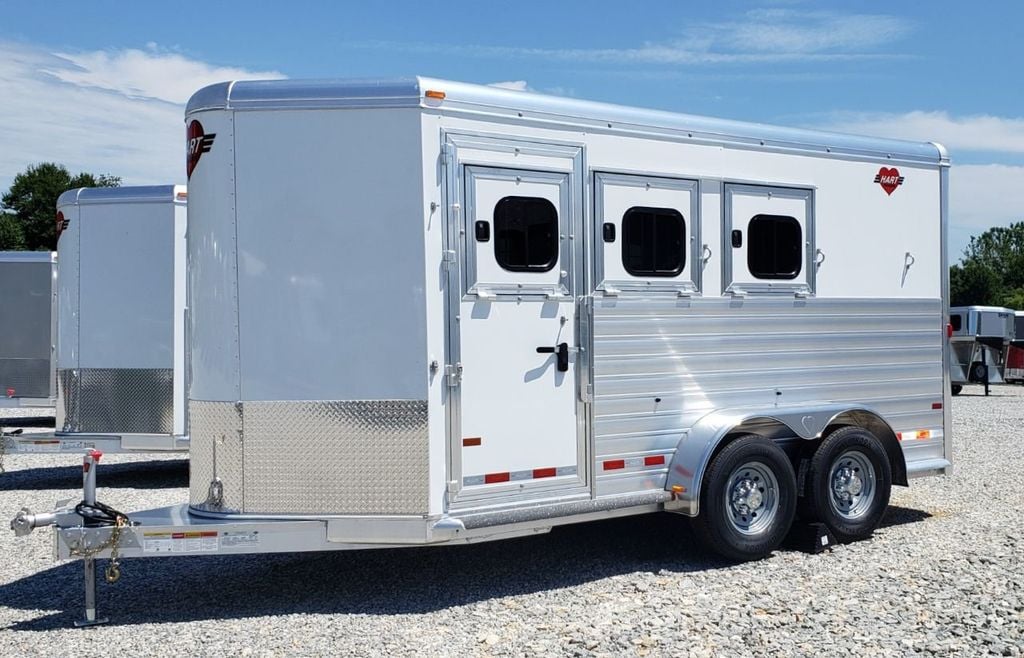 2023 Hart 3 Horse Slant with Drop Feed Windows  - 22013110 - 0