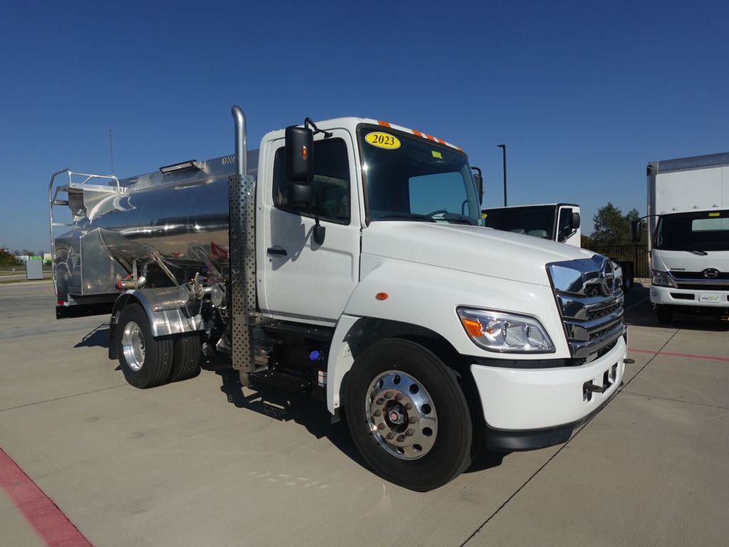 2023 HINO L6 Fuel Tanker Truck - 22200923 - 0