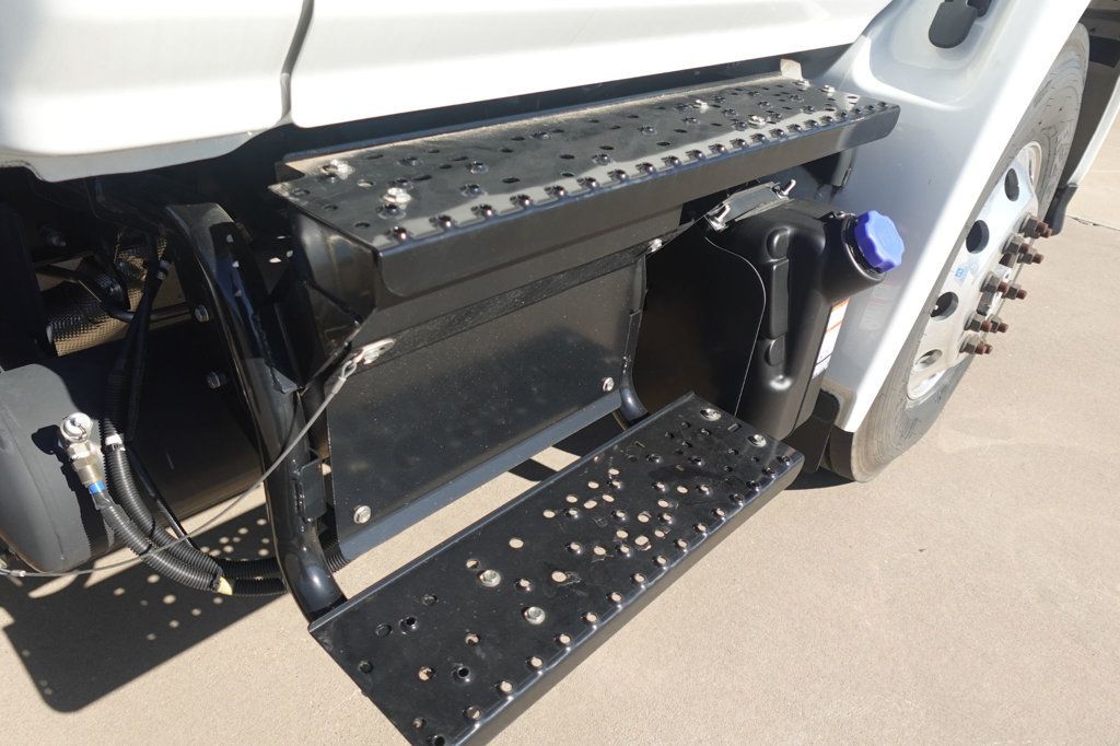 2023 HINO L7 (Container Carrier Truck) - 22913291 - 38