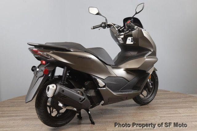 2023 Honda PCX Available Now! - 22969391 - 8
