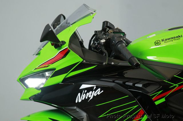 2023 Kawasaki Ninja ZX-4RR KRT Edition FACTORY DEMO - 22914064 - 4