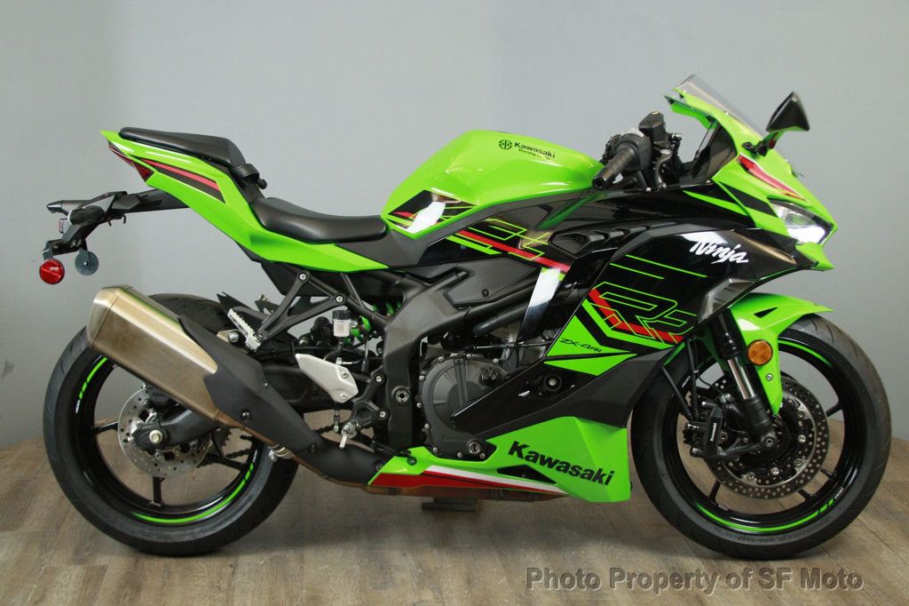 2023 Kawasaki Ninja ZX-4RR KRT Edition FACTORY DEMO - 22914079 - 2