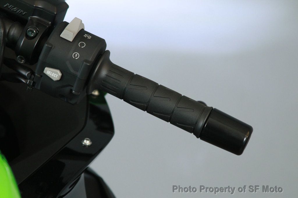 2023 Kawasaki Ninja ZX-4RR KRT Edition FACTORY DEMO - 22914079 - 31