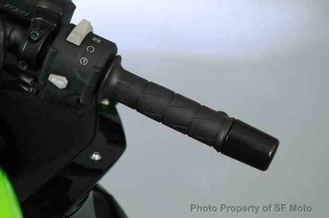 2023 Kawasaki Ninja ZX-4RR KRT Edition FACTORY DEMO - 22914079 - 31