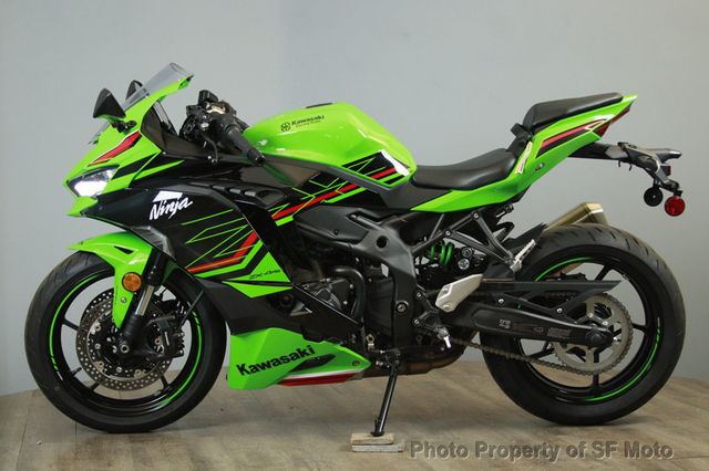 2023 Kawasaki Ninja ZX-4RR KRT Edition FACTORY DEMO - 22914079 - 3