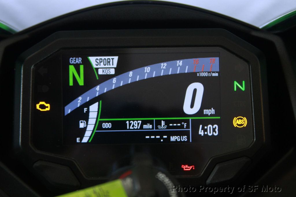 2023 Kawasaki Ninja ZX-4RR KRT Edition FACTORY DEMO - 22914082 - 29