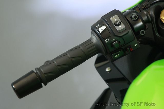 2023 Kawasaki Ninja ZX-4RR KRT Edition FACTORY DEMO - 22914082 - 30