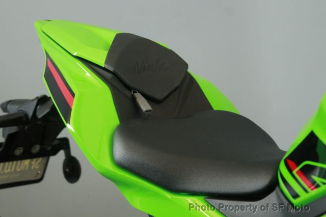 2023 Kawasaki Ninja ZX-4RR KRT Edition FACTORY DEMO - 22914082 - 38