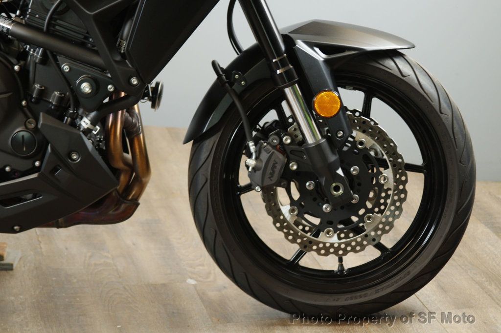 2023 Kawasaki Versys 650 LT Only 815 Miles! - 22914061 - 13