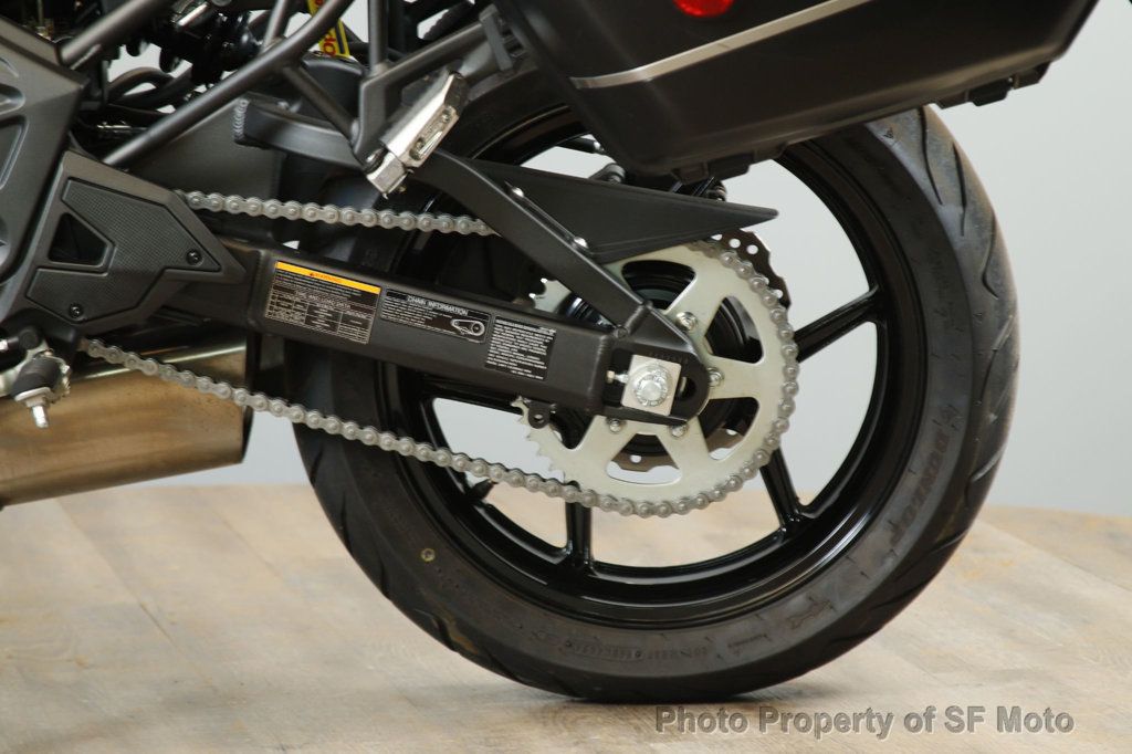 2023 Kawasaki Versys 650 LT Only 815 Miles! - 22914061 - 17