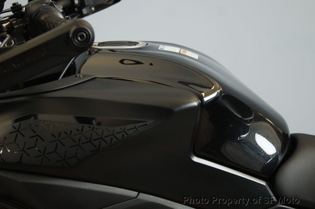 2023 Kawasaki Versys 650 LT Only 815 Miles! - 22914061 - 41