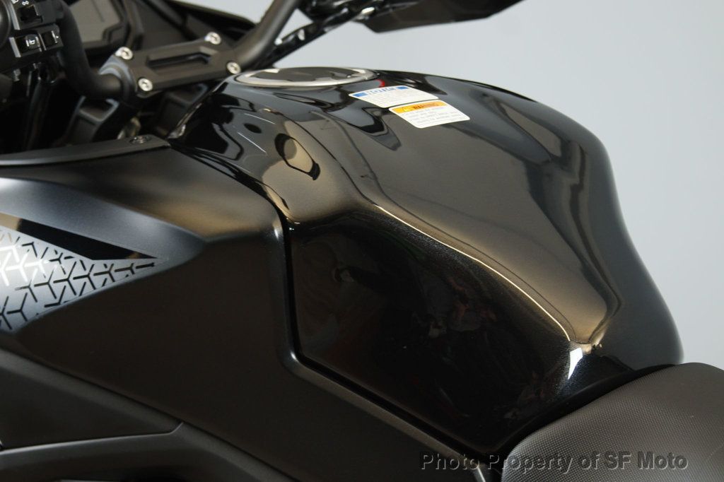 2023 Kawasaki Versys 650 LT Only 815 Miles! - 22914061 - 43