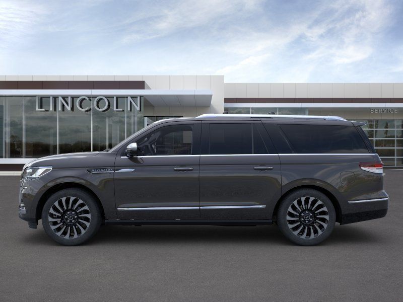 REVIEW: 2023 Lincoln Navigator L Black Label 4X4