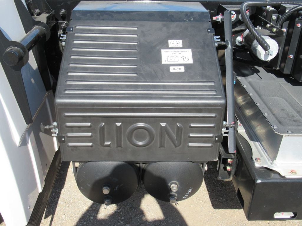 2023 Lion Electric Lion6 Electric Vehicle - 22159062 - 31