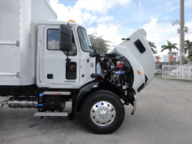 2023 Mack MD6 LIKE NEW 26FT DRY BOX TRUCK. LIFTGATE - 21633910 - 17