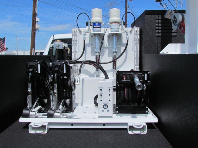 2023 Ram 5500 Mechanics Service Truck 4x4 - 21890556 - 7