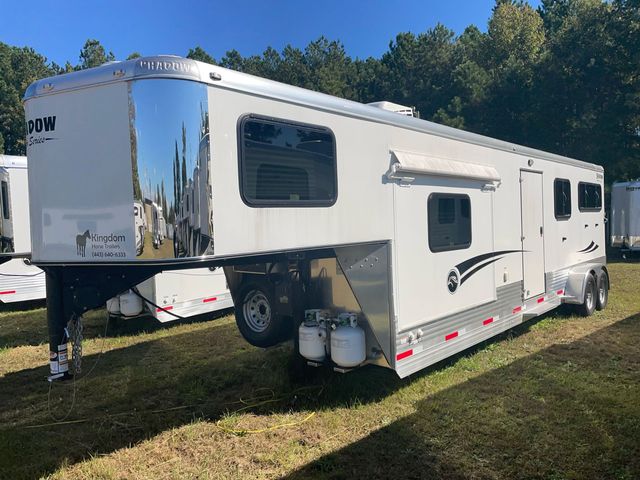 2023 Shadow 2 Horse Straight Load with 9' Living Quarters  - 21683094 - 1