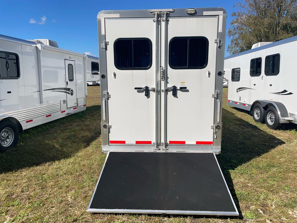 2023 Shadow 2 Horse Straight Load with 9' Living Quarters  - 21683094 - 5