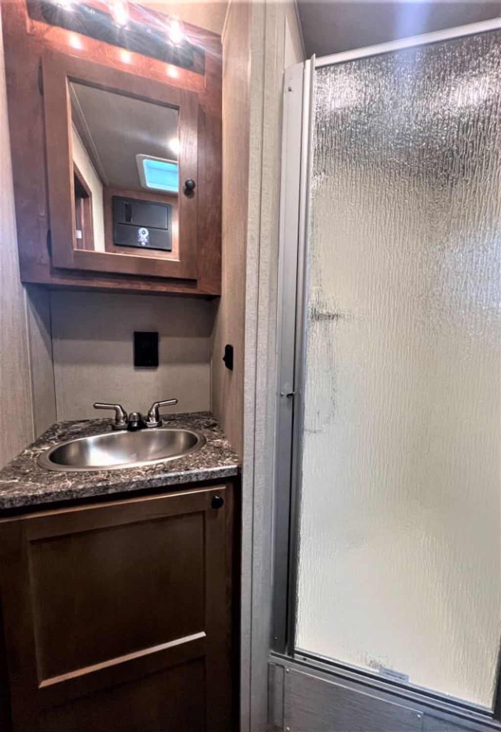 2023 New SMC 2 Horse Slant w/ 7' Living Quarters at Kingdom Horse