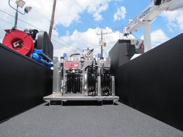 2023 TTC Lube Skid 2-38G Product / 50G Waste / Lube Skid Mechanics Service Truck 4x4 - 21891945 - 12