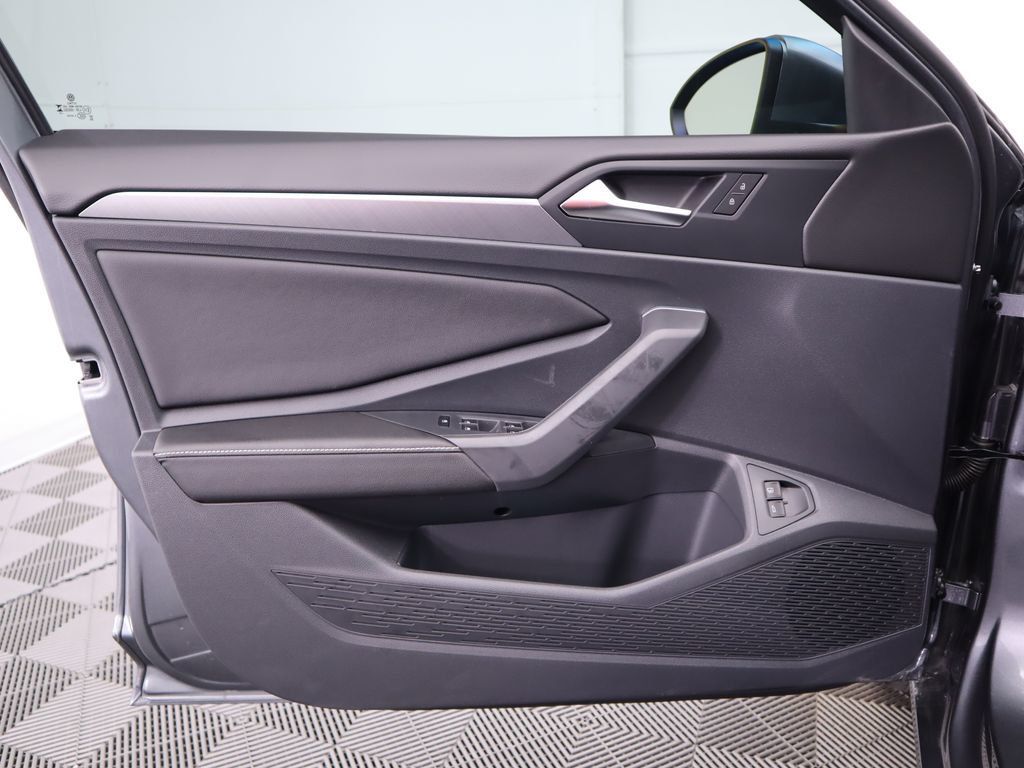 2023 New Volkswagen Jetta SE Automatic at PenskeCars.com Serving Bloomfield  Hills, MI, IID 22136468