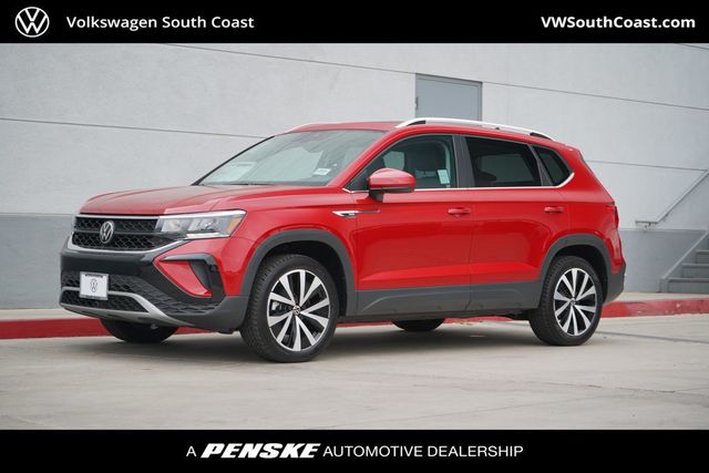 2023 New Volkswagen Taos SE FWD at PenskeCars.com Serving Bloomfield ...