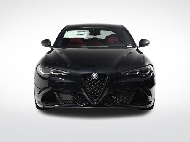 2024 Alfa Romeo Giulia Quadrifoglio Carbon RWD - 22566806 - 7