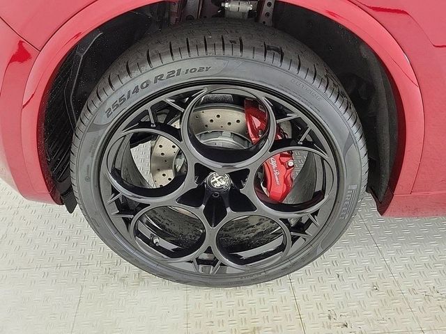 2024 Alfa Romeo Stelvio Quadrifoglio - 22854704 - 18