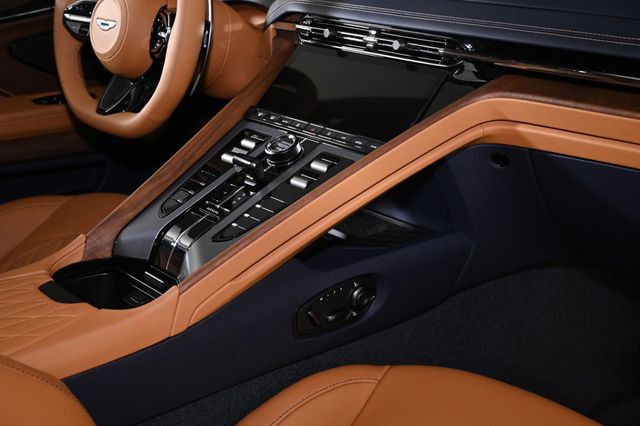 2024 Aston Martin DB12 Coupe - 22464625 - 17