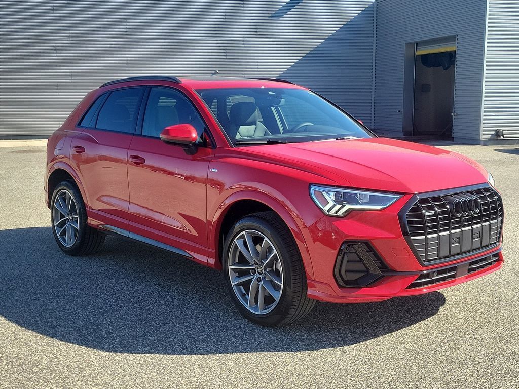 2024 New Audi Q3 S line Premium 45 TFSI quattro at Turnersville