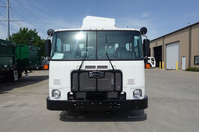 2024 Autocar ACX64 (Refuse - Side Loader) - 22910538 - 1