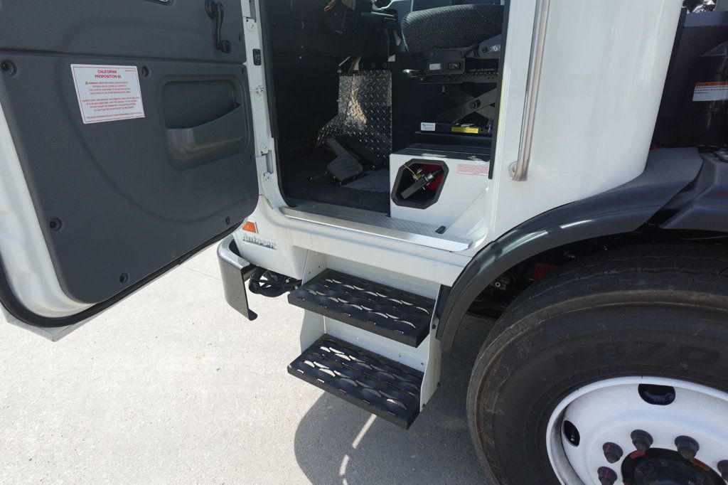 2024 Autocar ACX64 (Refuse - Side Loader) - 22910538 - 26