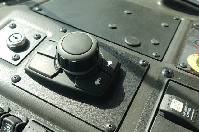 2024 Autocar ACX64 (Refuse - Side Loader) - 22910538 - 38