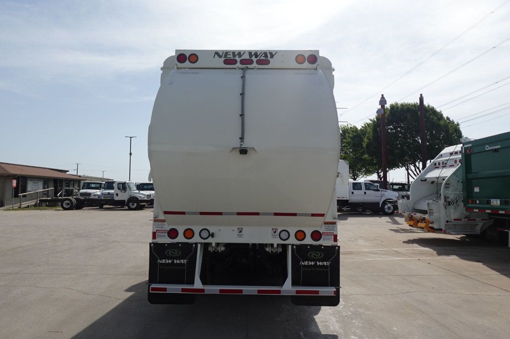 2024 Autocar ACX64 (Refuse - Side Loader) - 22910538 - 6