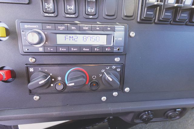 2024 Autocar DC-64 Roll Off Truck - 22704379 - 39