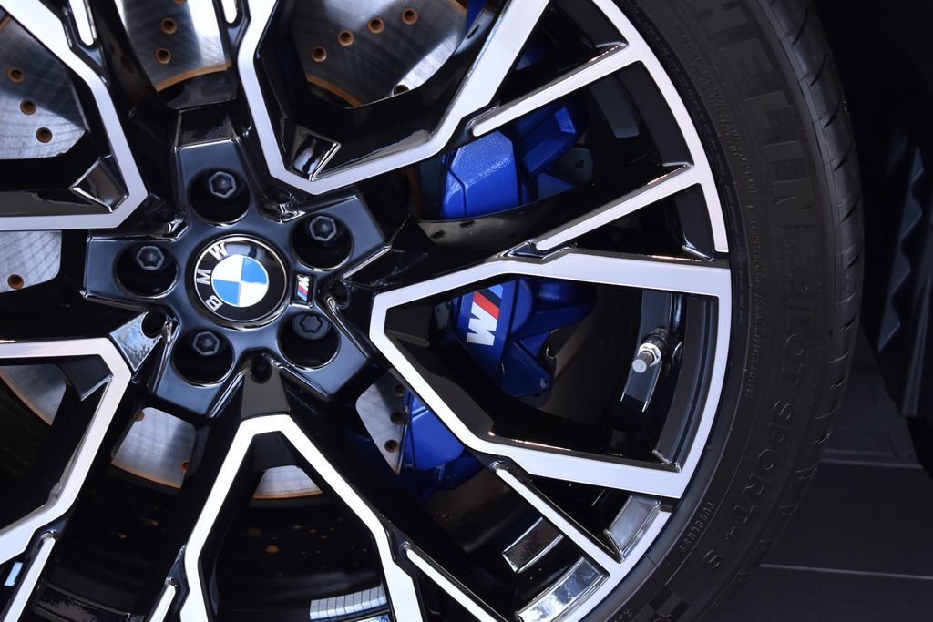 2024 New BMW X5 M Competition Sports Activity Vehicle at PenskeCars.com  Serving Bloomfield Hills, MI, IID 22105043