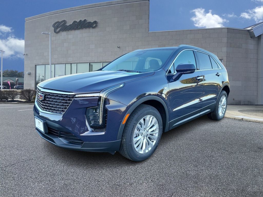 2024 New Cadillac XT4 FWD 4dr Luxury at Serving