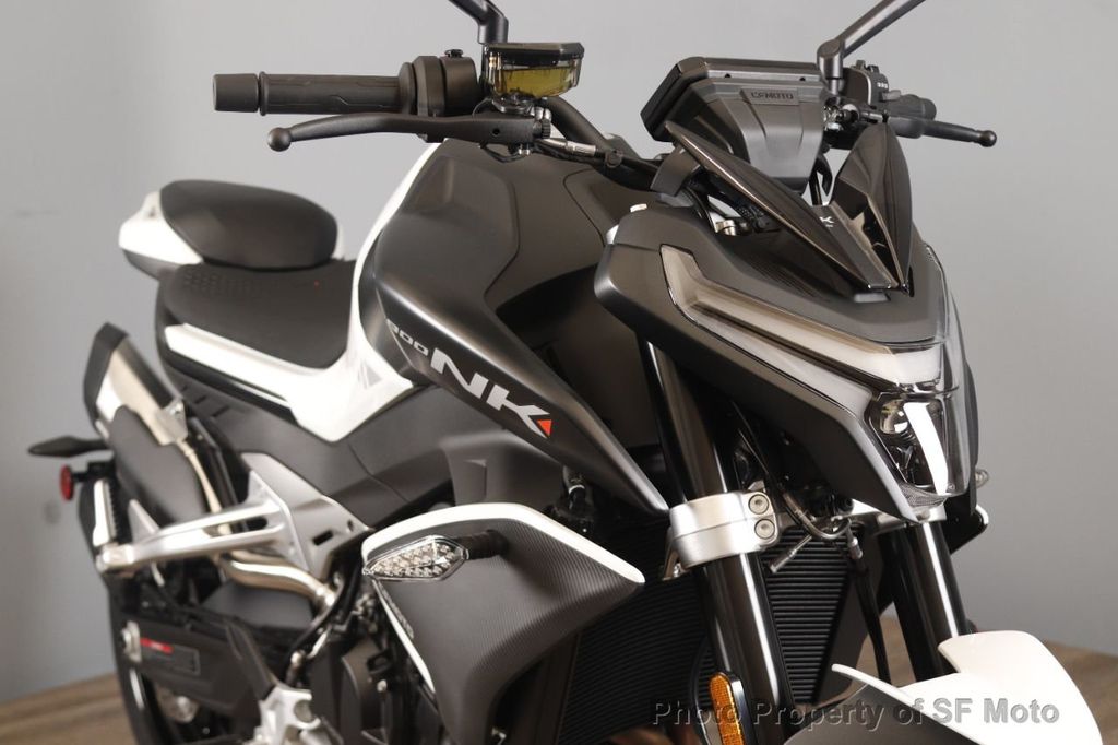 2024 CFMOTO 800NK WINTER CLEARANCE! - 22243619 - 0