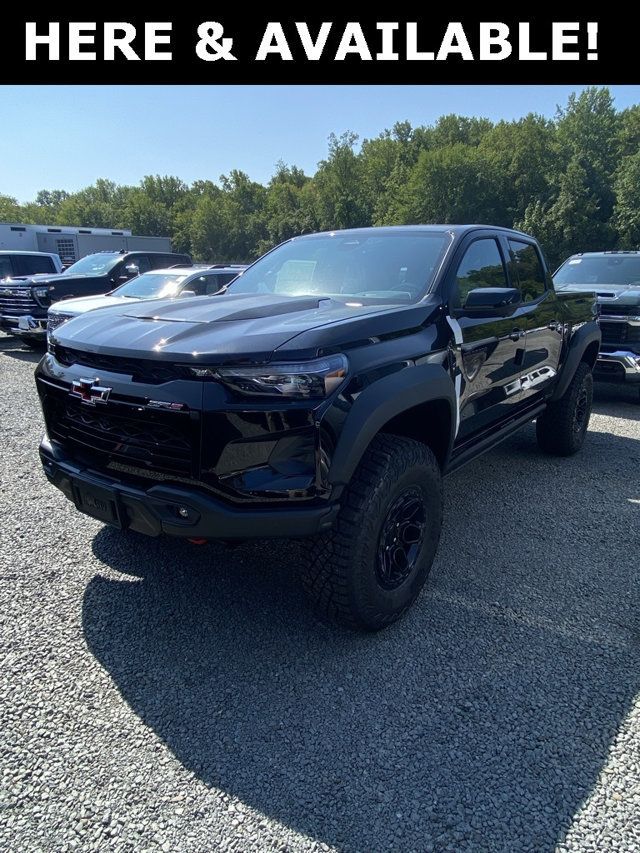 2024 Chevrolet Colorado 4WD Crew Cab ZR2 - 22599536 - 0