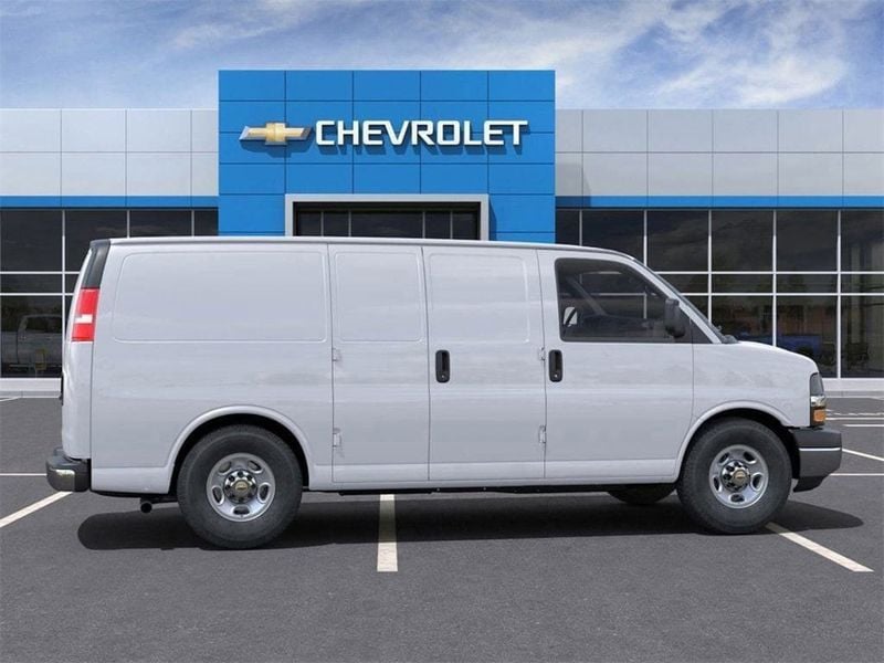 2024 Chevrolet Express Cargo Van RWD 2500 135" - 22641263 - 29