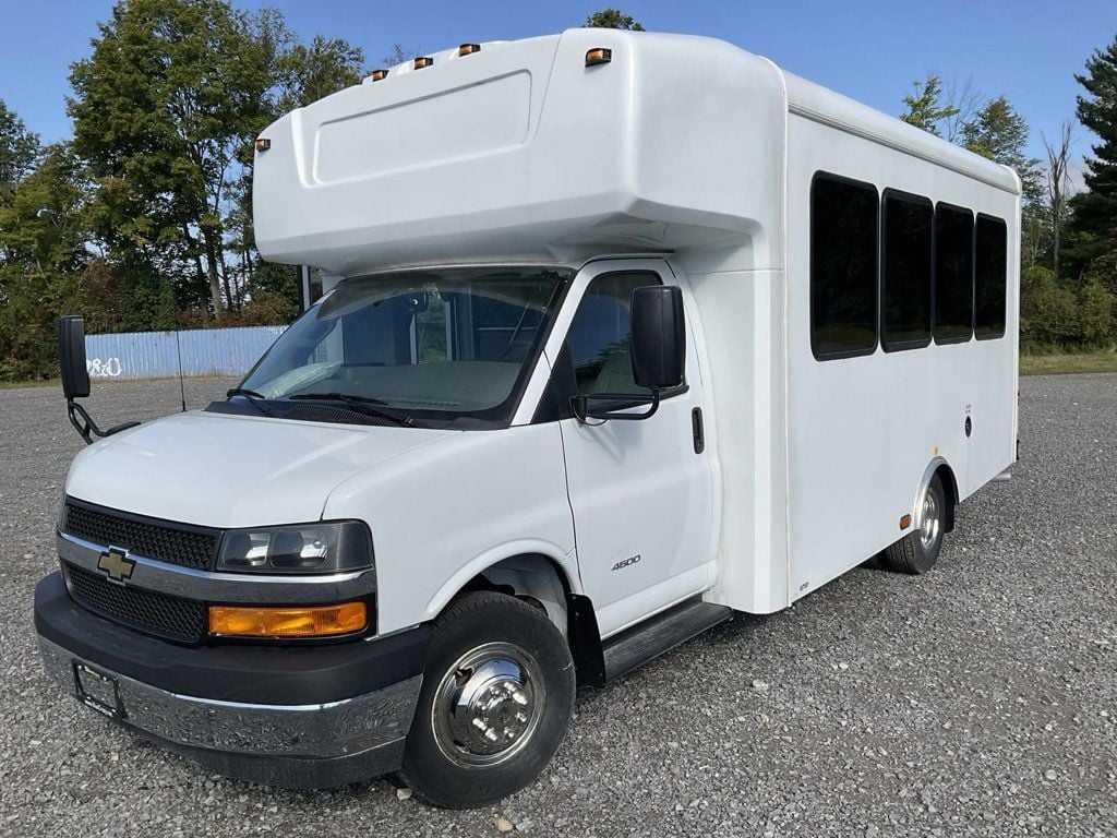 2024 Chevrolet HLE HLE COACH - 22151050 - 3