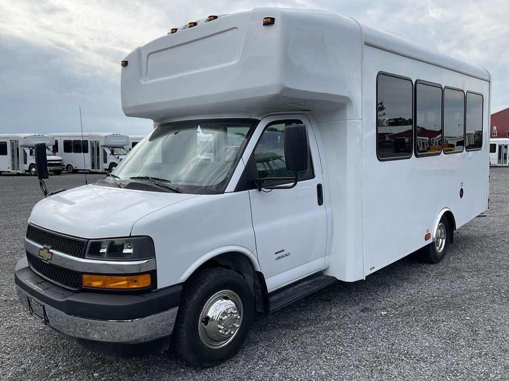 2024 Chevrolet HLE HLE COACH - 22151064 - 3