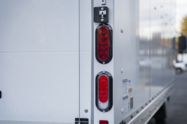 2024 Chevrolet Low Cab Forward 5500 XG  - 22951740 - 5