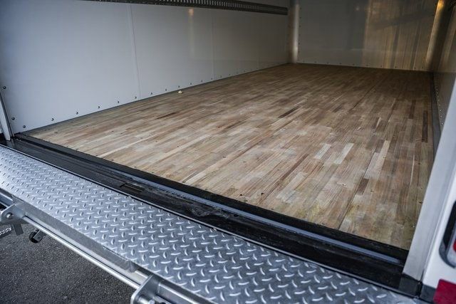 2024 Chevrolet Low Cab Forward 5500 XG  - 22958666 - 17