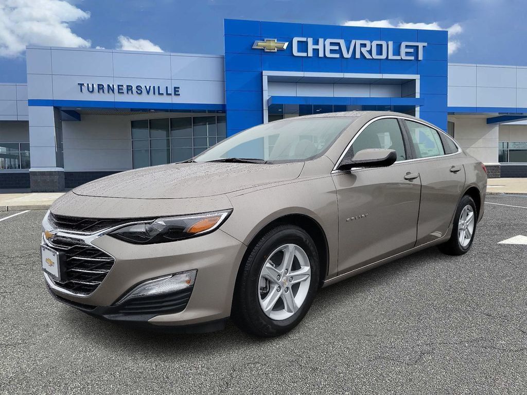 2024 New Chevrolet Malibu 4dr Sedan LS w/1LS at Serving