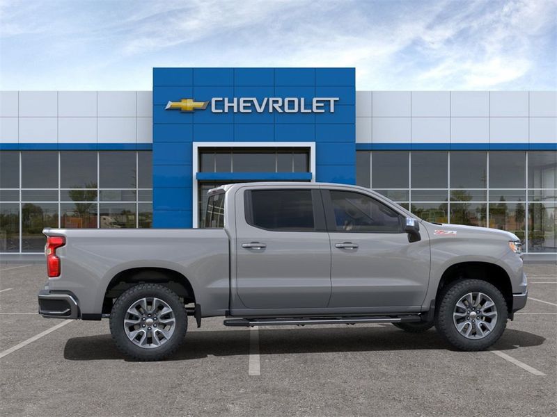 2024 Chevrolet Silverado 1500 4WD Crew Cab 147" LT w/1LT - 22563739 - 50